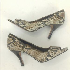 Tahari open toe high heels Size 8.5